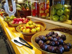 -岷山饭店-芝芝自助餐厅