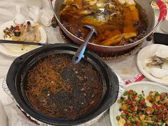 -鑫巴蜀小镇 · 水煮鱼专研店(玉桥店)