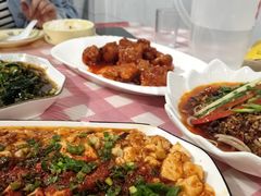 -洪霞餐馆