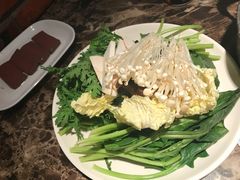 -猪啊牛呀羊啊铜盘烤肉(正大广场店)