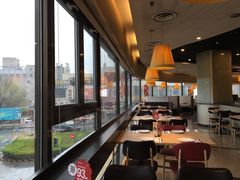 靠窗位-必胜客(巴沟店)