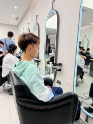 -侨治发型
