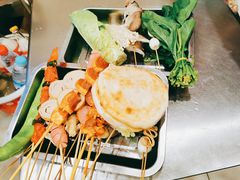 -二钢串叔麻辣烫(华龙大厦店)