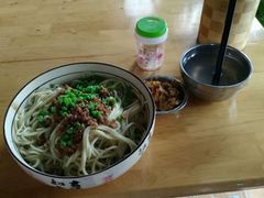 素椒杂酱面-左撇子私房面