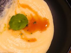 煎虾配紫薯泥薯片及姜味柠檬汁-AZUL by FUEL蓝色·法式酒馆(琶醍店)