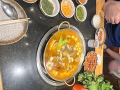 -顶顶汤火牛排火锅·经典铜锅涮肉