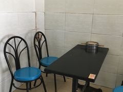 大堂-薛记襄阳香辣牛肉面(平安路店)