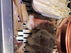 -臻牛烤肉