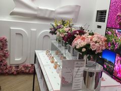 -Dior迪奥(上海世茂广场店)