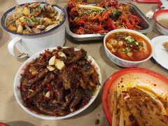 -老三样·美食研究中心(世贸路店)