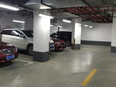 -圣诺亚大厦-地下停车场