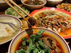 破店烧牛肉-老方桌烂蹄花川菜馆(九龙坡店)
