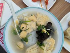 -小杨生煎(金山百联购物中心3楼店)