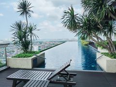 -K Fry Urban Korean Holiday Villa