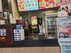 -德克士(华地广场店)