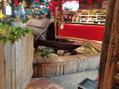 -老滇山寨•云南特色菜•地方菜•民族风情歌舞表演(金碧店)