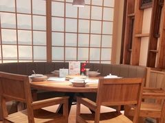 -蜜桃餐厅·伴山(湖滨商业街店)