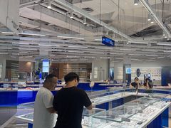 -优购镜仓(黄岛吾悦店)
