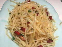 酸辣土豆丝-乔阿马·江南味·驴肉香(龙湖华泾天街店)