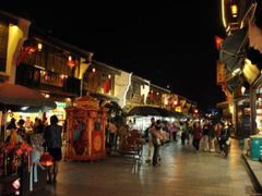 -吴山路夜市