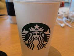 -星巴克臻选(盐城金鹰聚龙湖店)