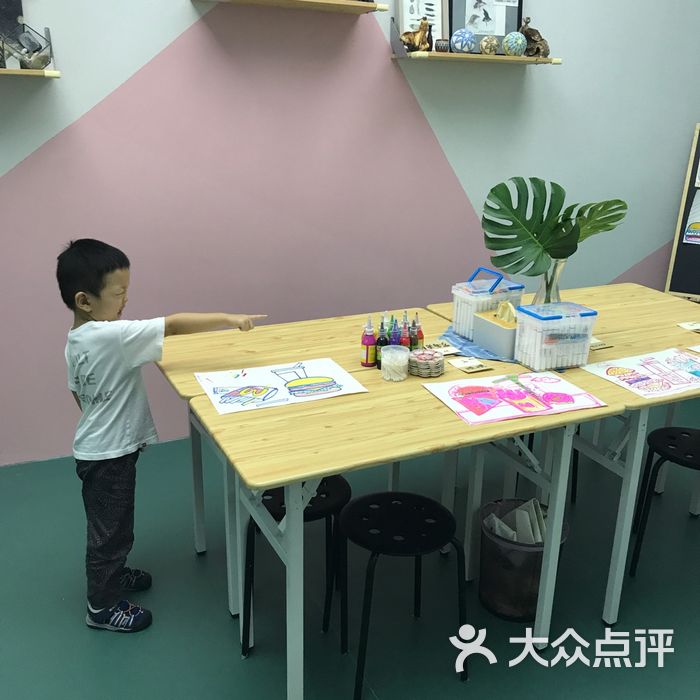 花花小马创意艺术绘画工作室图片-北京少儿美术-大众点评网
