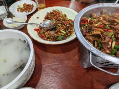 -湖南人家湘菜馆(镇江路店)