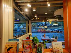 -布鲁豪斯亲子欢乐家庭餐厅