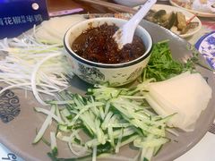 京酱肉丝（一绝）-石老头关东饺子王·东北菜(嘉华鑫城店)