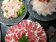 霜降雪花牛肉&nbsp;&nbsp;鹅肠-渝利重庆火锅