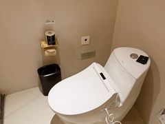 -北京国贸CBD华贸中心亚朵酒店