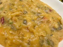 -香巴拉云南餐厅(华莱坞店)