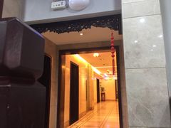 -鲁班小馆(政四街店)