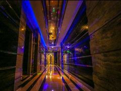 -蓝尊量贩(黄河路店)