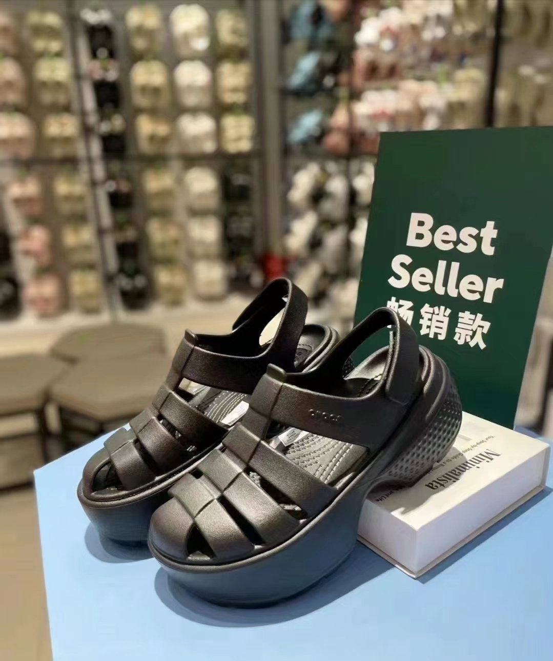 crocs雪屋凉鞋