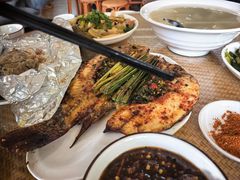 -岩保农家乐