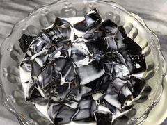 椰汁鲜奶凉粉-沙湾姜撞奶甜品店(昌岗中路店)