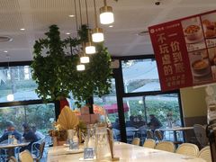 -必胜客(WOW中心城店)