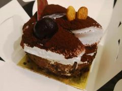 -马克西姆俄罗斯餐厅(通亚街店)