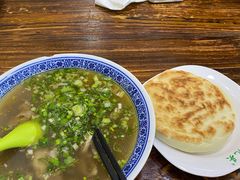 -泉儿头杂碎(杂碎师大店)