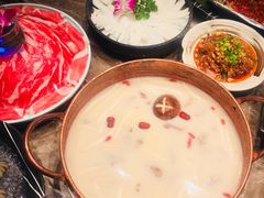 -三人行骨头王火锅(长寿店)