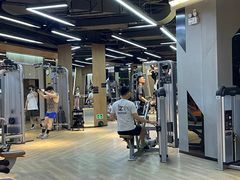 -威克健身游泳(万菱汇店)
