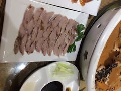 -阿三鱼头泡饼·家常菜
