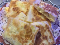 榴莲飞饼-钳小柒·小龙虾蓝龙王烧烤夜宵(长寿路店)