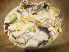 -滇香肴·云南菜蒸汽石锅鱼(云南北路店)