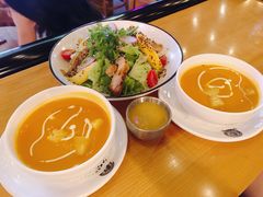 芒果烤鸡藜麦沙拉-MR.ROCKY洛奇先生RESTAURANT&BAR(宝安壹方城店)