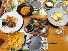 -西语炭烧牛排·西厨(石龙店)