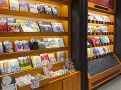 -西西弗书店&矢量咖啡(凯德晶萃广场店)