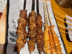 -虾弄弄海派小龙虾·牛羊蝎子火锅