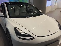 -TESLA 特斯拉(上海太古汇体验店)